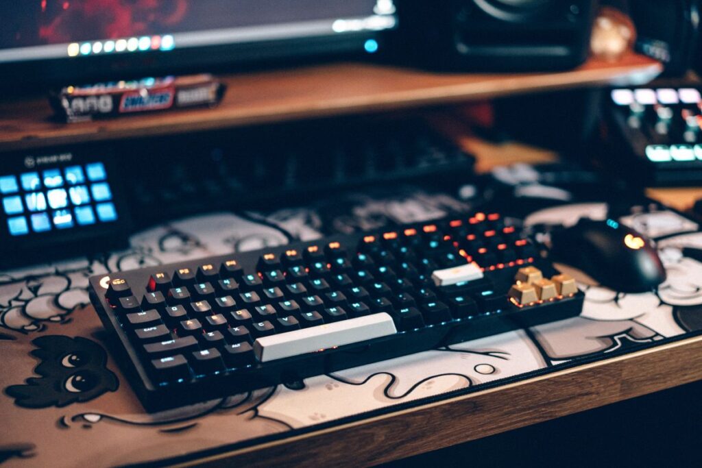 10 Best Keyboards For Gaming Switches, RGB and in Budget Tiny Quip