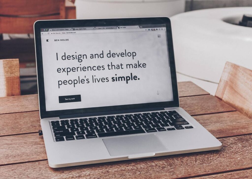 Choose a minimal design for your WordPress Theme