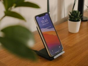 Best Wireless Charger for iPhone