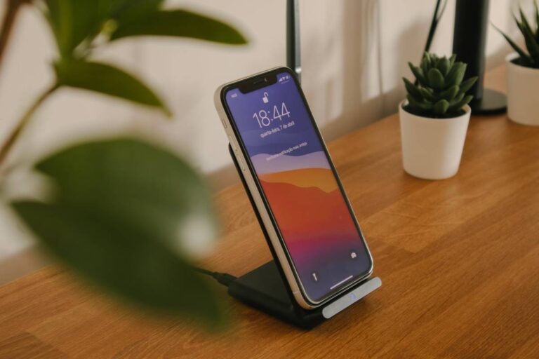 Best Wireless Charger for iPhone