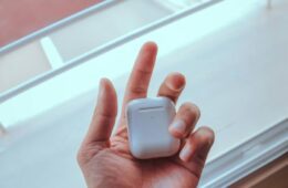 AirPods 1st Gen and AirPods 2nd Gen