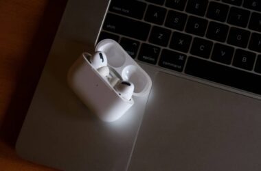AirPods Pro 2 vs AirPods 4th Gen