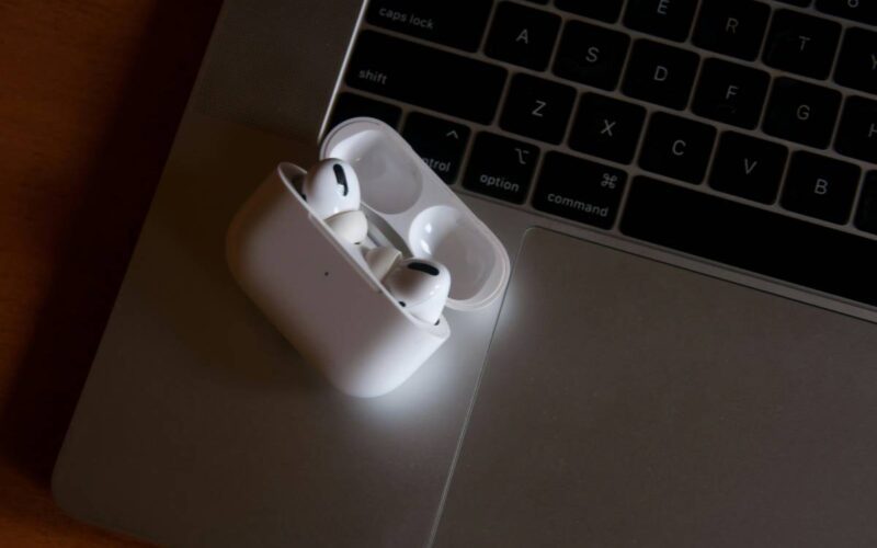 AirPods Pro 2 vs AirPods 4th Gen